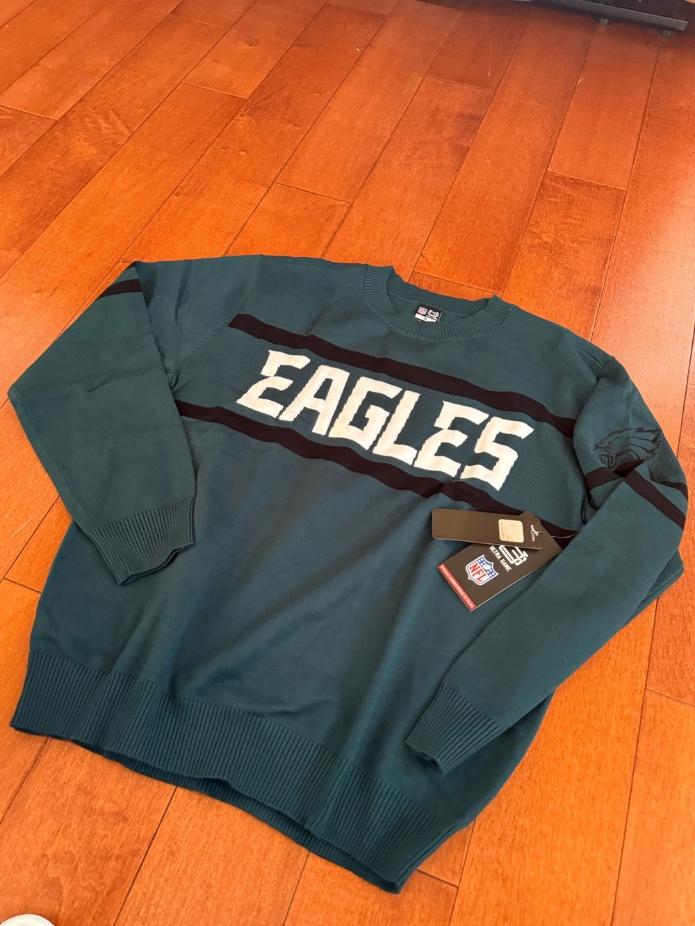 NFL Philadelphia Eagles Teal Crewneck Sweater Black and White Lettering sz M